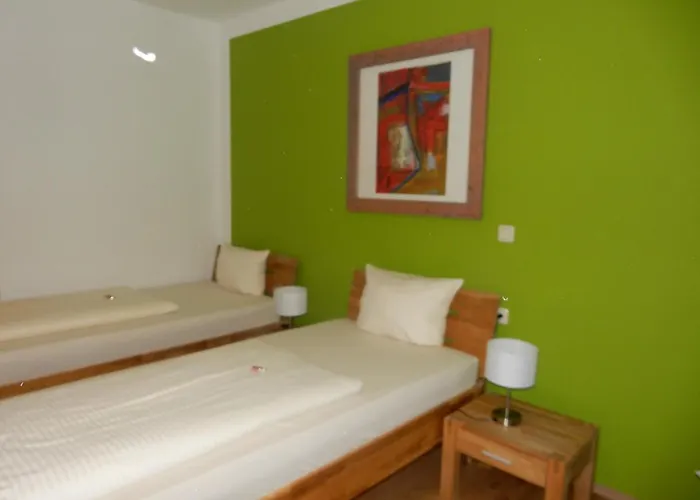 Frankenhoehe 3* 아우라츠