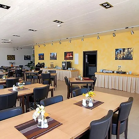 Hotel Frankenhoehe 3*
