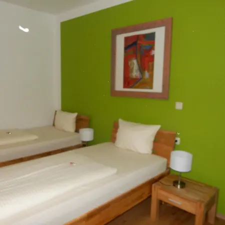 Frankenhoehe 3* Aurach