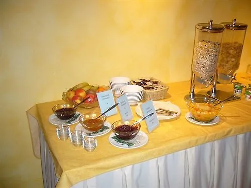 弗兰肯高地酒店 酒店 3*